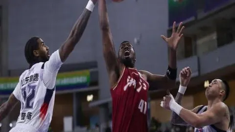 拜仁历史最佳阵容：莱万+双穆勒领跑，罗贝里与马特乌斯在列