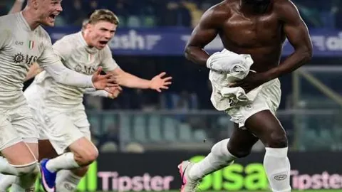 英超曼联9胜6负，期号专家质合分析前区十码推荐连扳一城