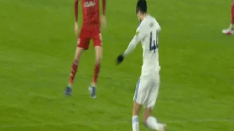 阿尔瓦雷斯全场高光：一射一传，精准射门，三度成功拦截